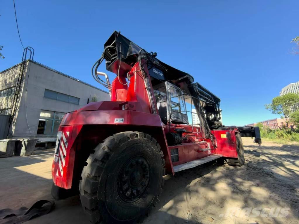 Kalmar DRT 450 Reachstackers