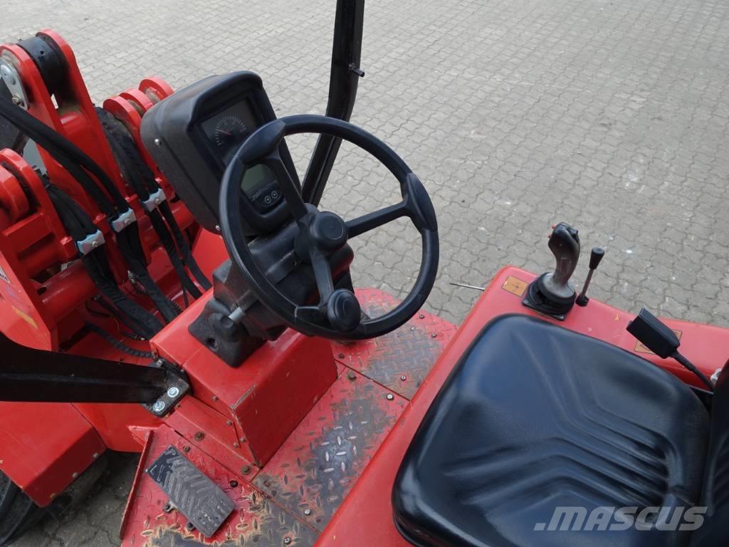 Macks 340 Mini loaders