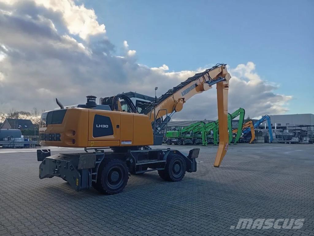 Liebherr LH30 Waste / industry handlers