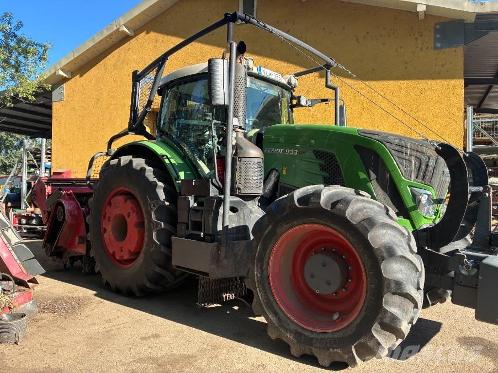 Fendt 933 Vario Tractors