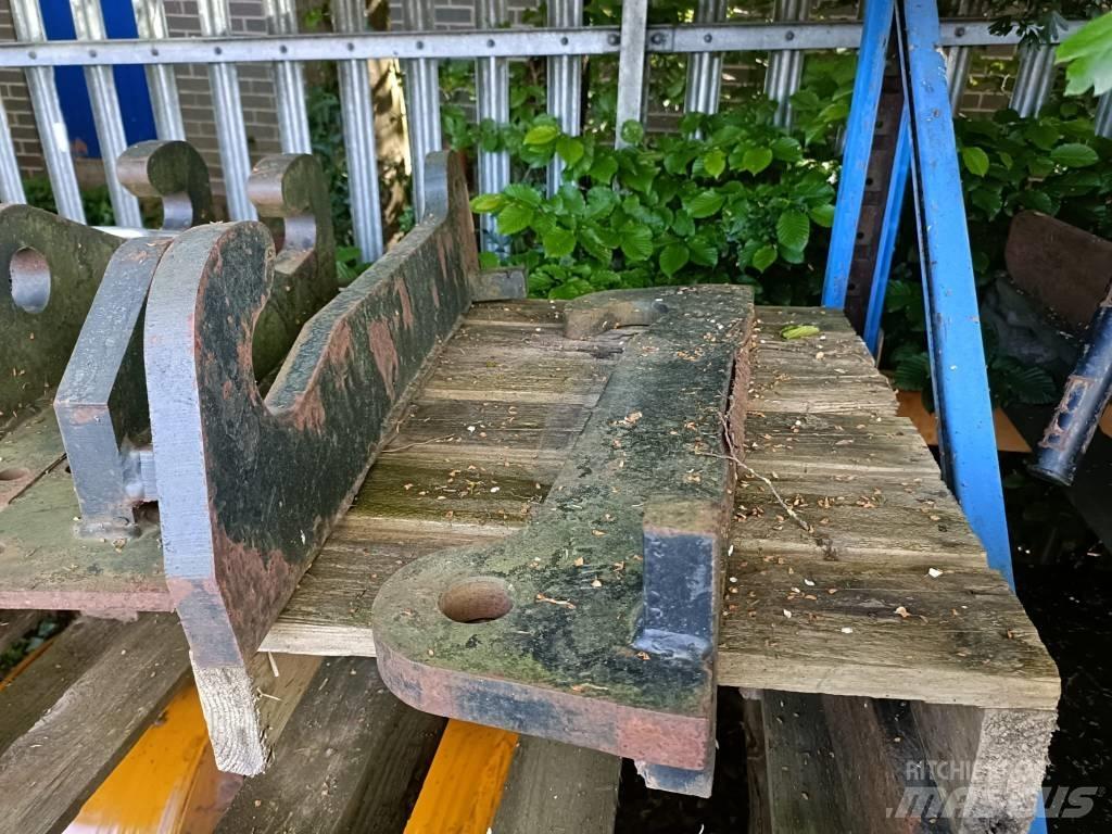 JCB WELD ON BRACKETS Other loading and digging and accessories