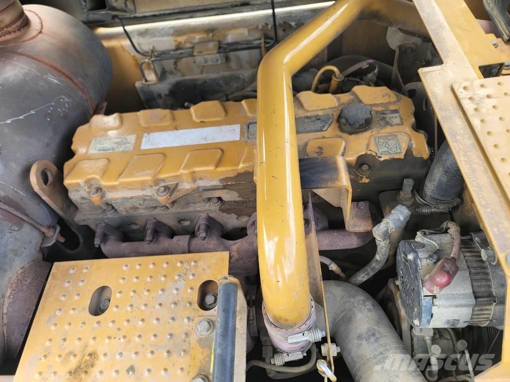 CAT 336D2L Crawler excavators