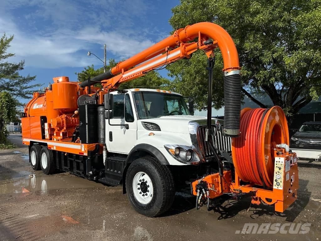 International 7400 Combi / vacuum trucks