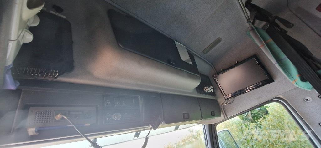 Volvo FH 12 460 Box body trucks