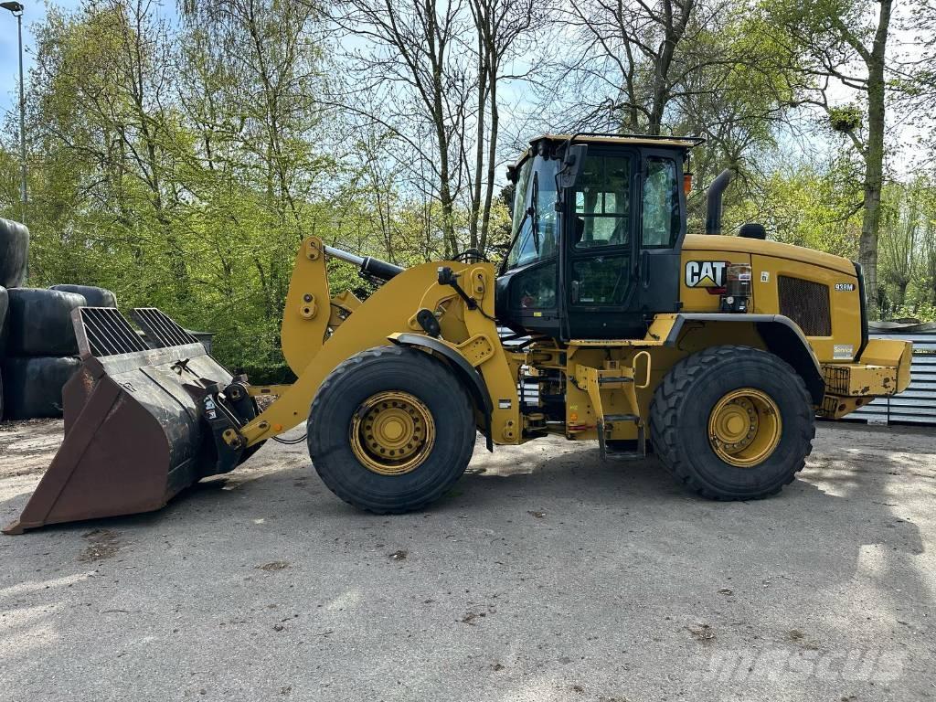 CAT 938M Wheel loaders