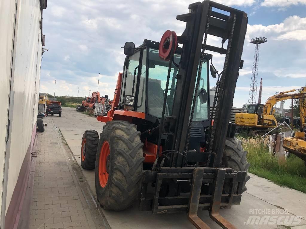 JCB 930-4 Rough terrain trucks
