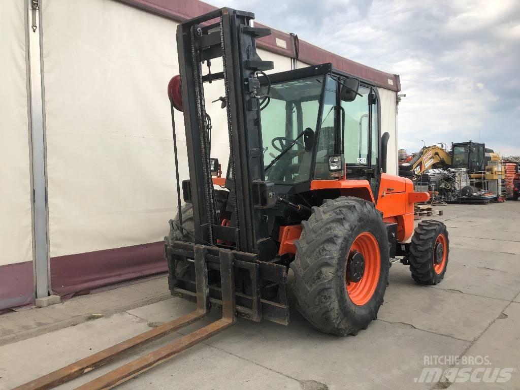 JCB 930-4 Rough terrain trucks