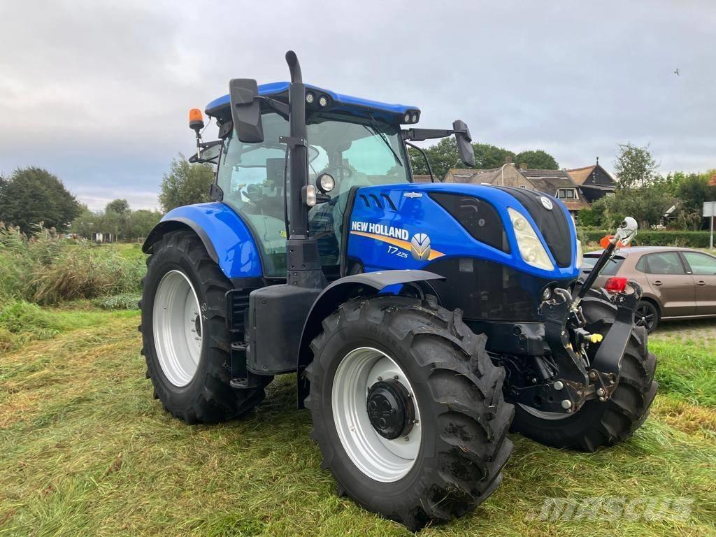 New Holland T7.225 Tractors