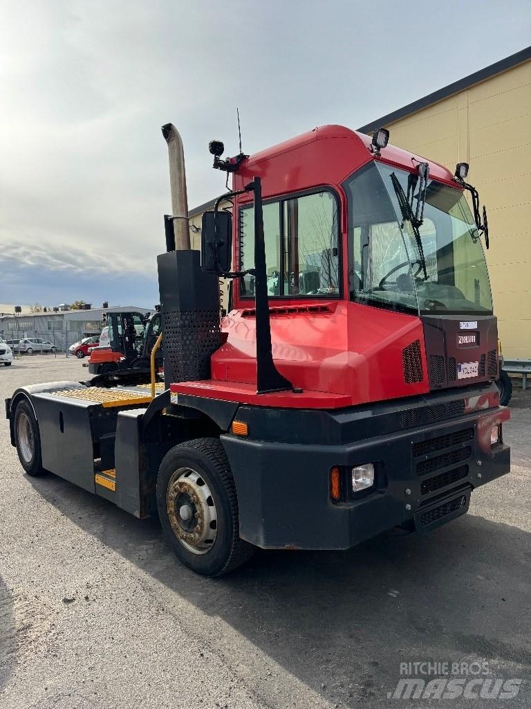 Kalmar T2 Towing trucks