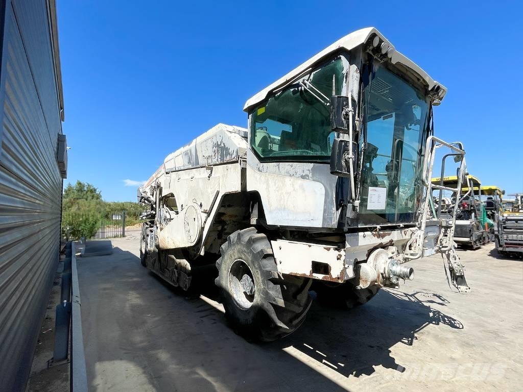 Wirtgen WR 2401 Asphalt recyclers
