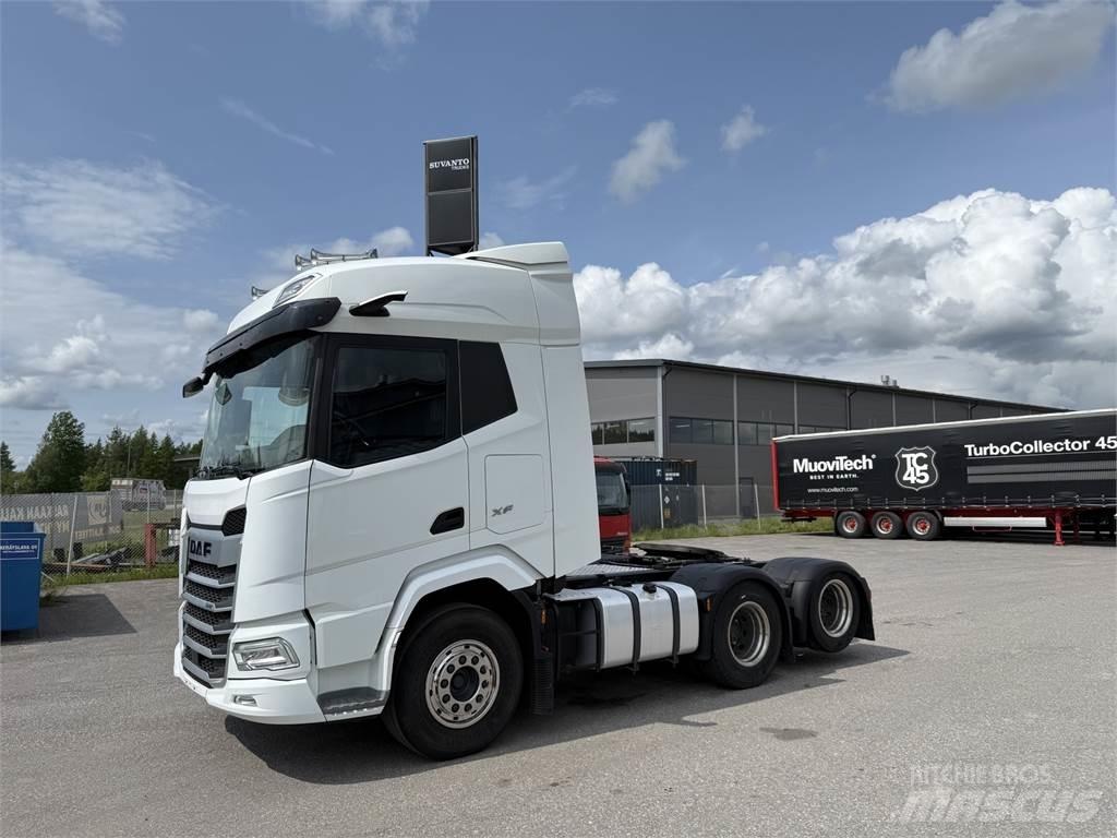 DAF XF 530 FTS 6X2 Tractor Units