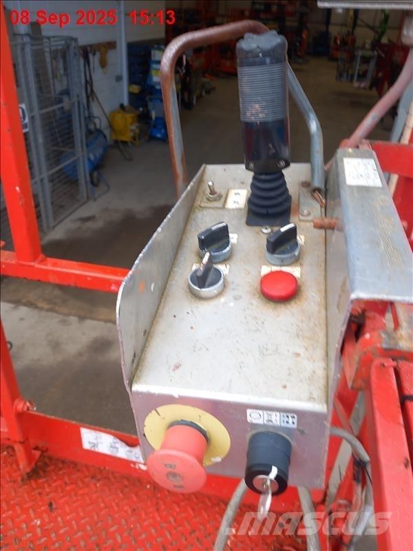 SkyJack SJ 8841 RT Scissor lifts