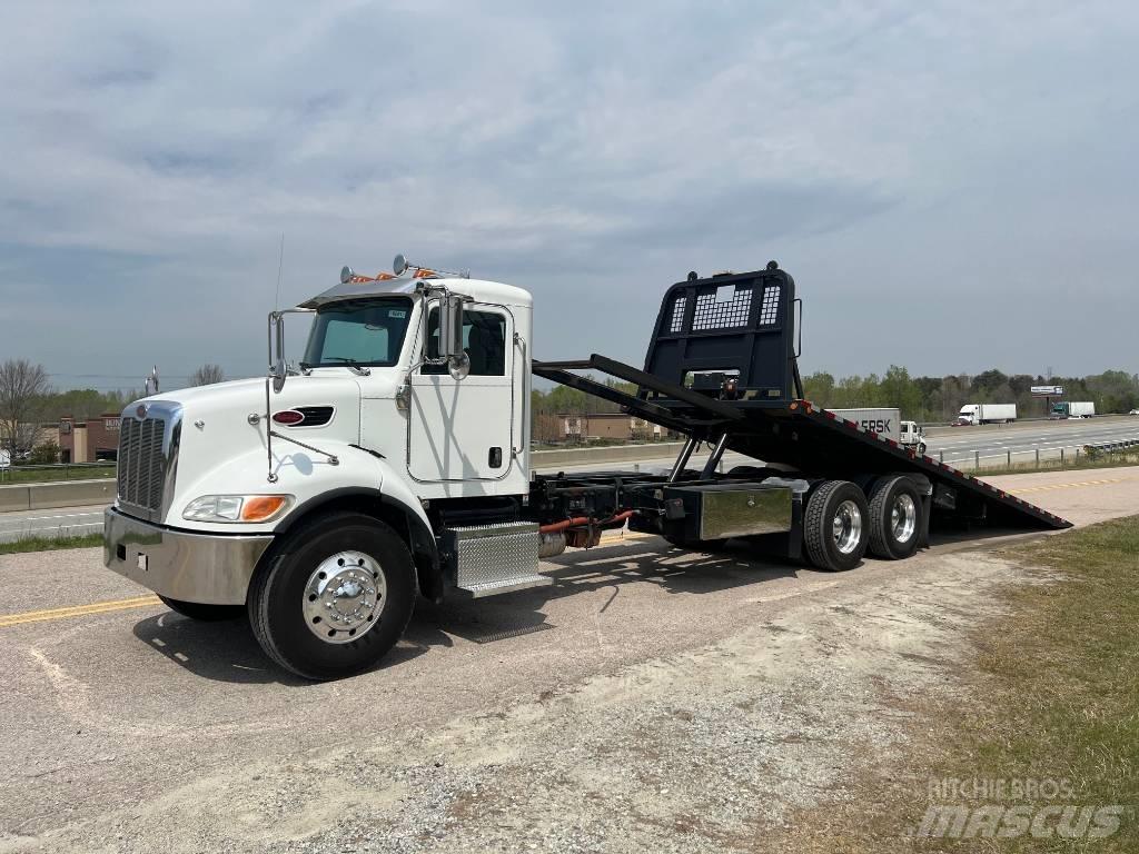 Peterbilt 348 Recovery vehicles