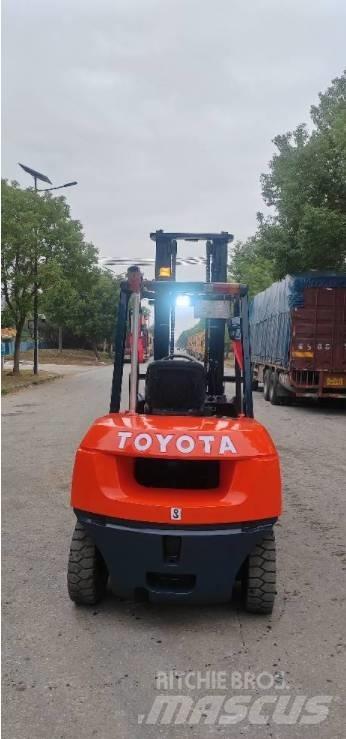 Toyota FD 50 Diesel trucks