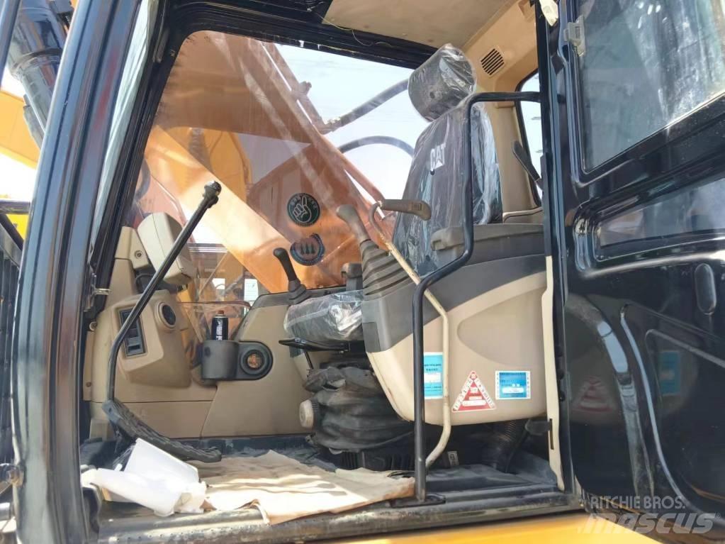 CAT 330 Crawler excavators