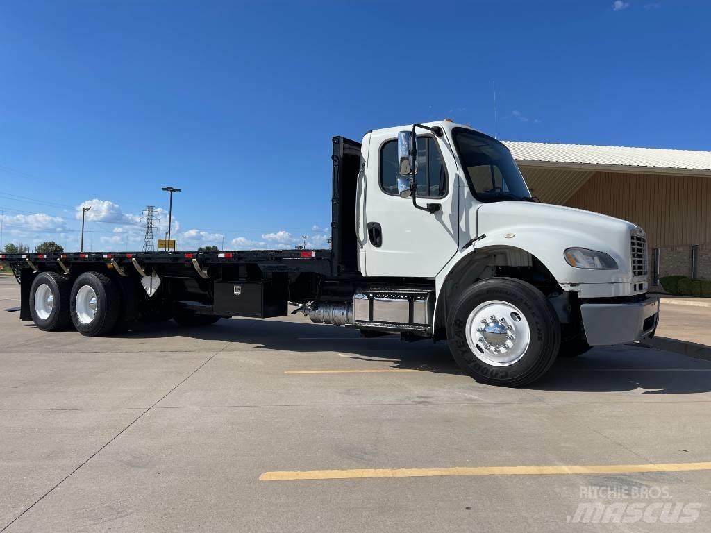 Freightliner M 106 Flatbed / Dropside trucks