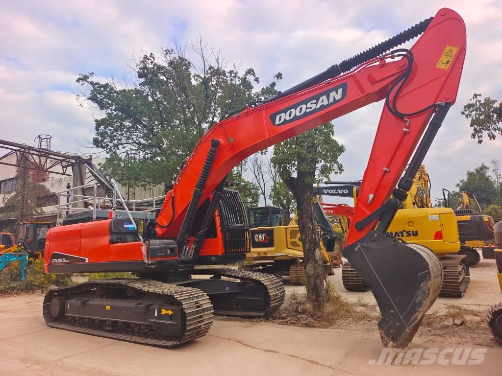 Doosan DX 225 LC-9C Crawler excavators