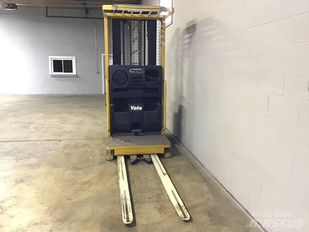 Yale OS030EFN24TE95 Medium lift order picker