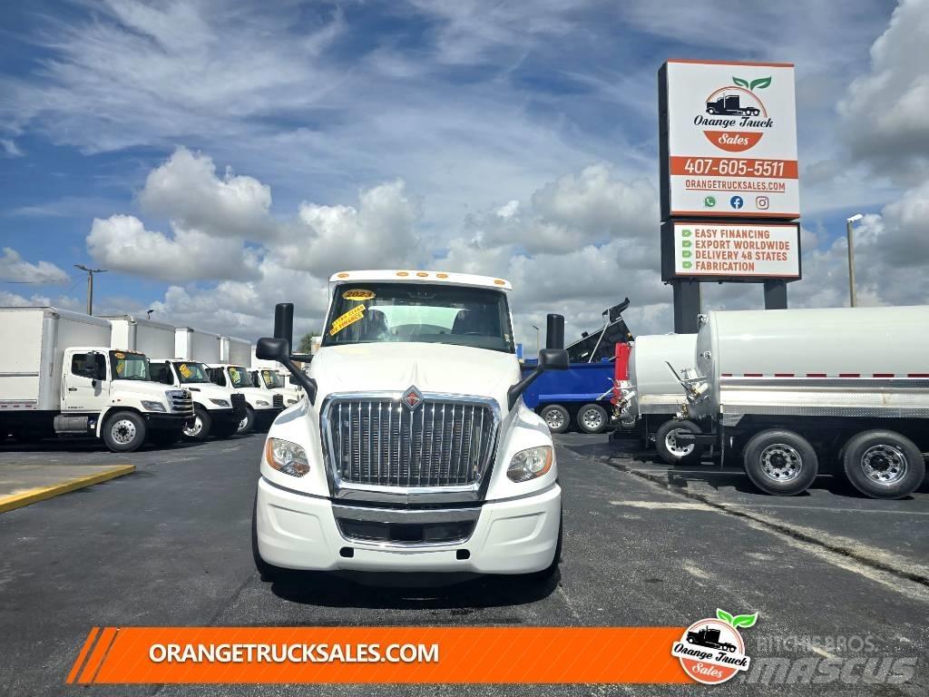 International LT 625 Tanker trucks