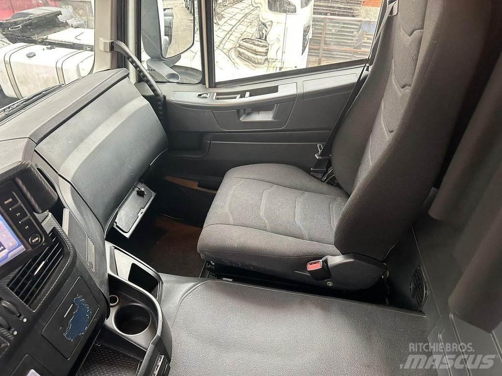 Iveco Stralis 460 Chassis Cab trucks