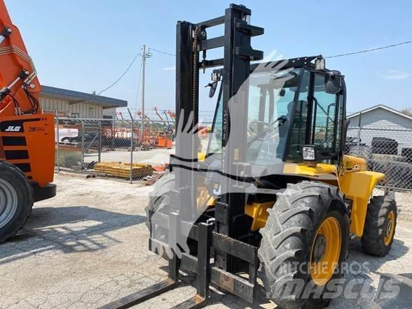 JCB 940 Rough terrain trucks