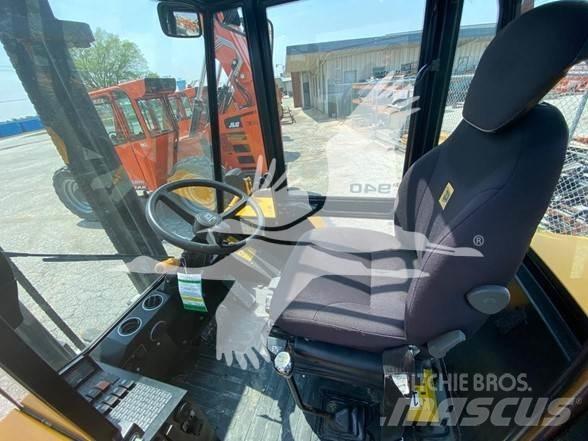 JCB 940 Rough terrain trucks