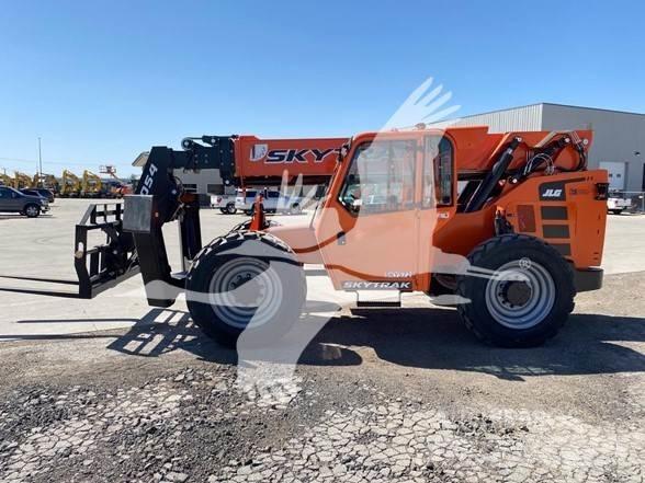 SkyTrak 10054 Telescopic handlers