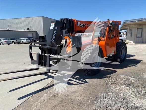 SkyTrak 10054 Telescopic handlers