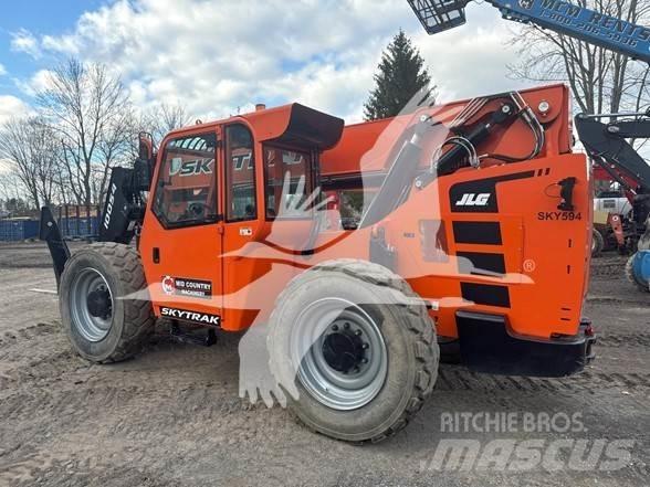 SkyTrak 10054 Telescopic handlers