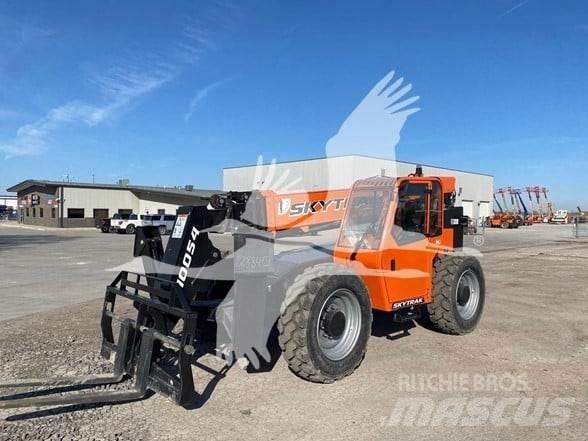 SkyTrak 10054 Telescopic handlers