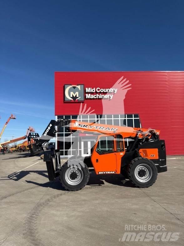 SkyTrak 10054 Telescopic handlers
