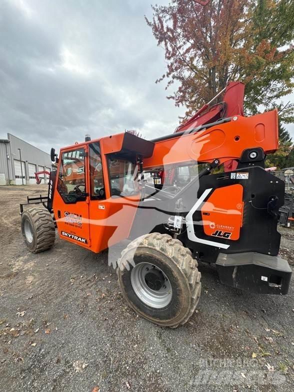 SkyTrak 6042 Telescopic handlers
