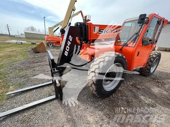 SkyTrak 8042 Telescopic handlers