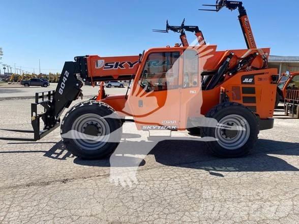 SkyTrak 8042 Telescopic handlers