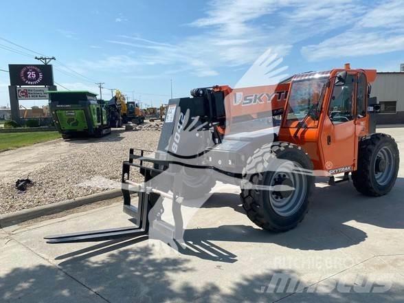 SkyTrak 8042 Telescopic handlers