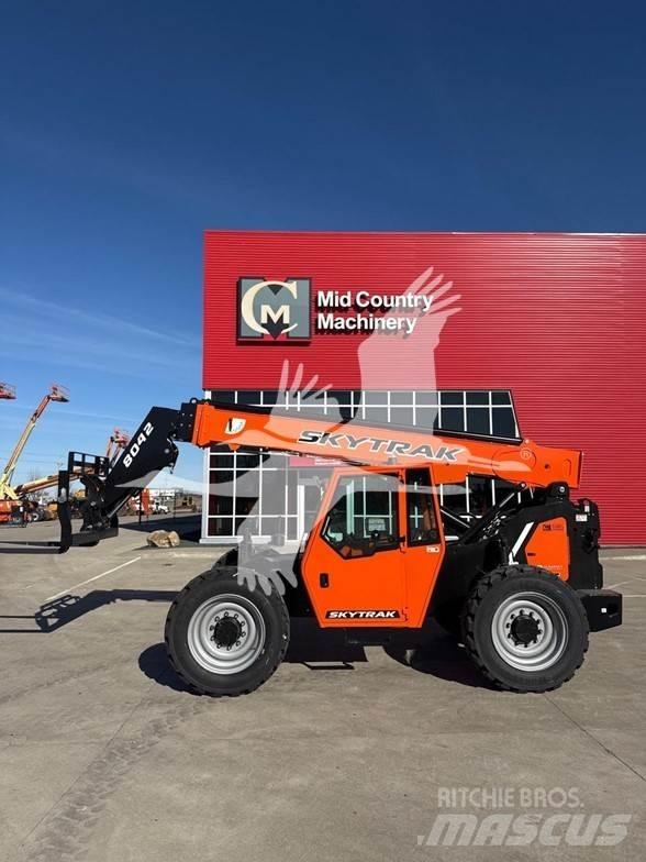 SkyTrak 8042 Telescopic handlers