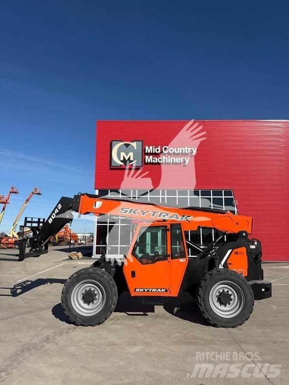 SkyTrak 8042 Telescopic handlers