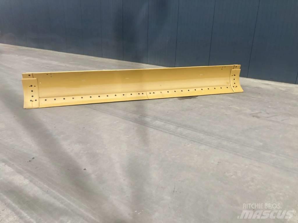 CAT 120M3 Moldboard Blades