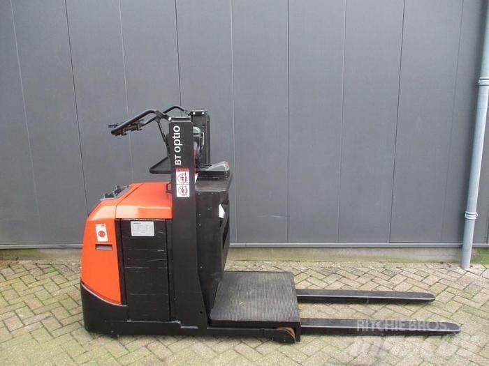 Toyota OSE 100W Low lift order picker