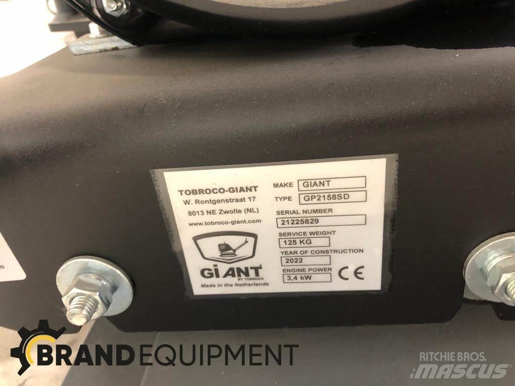 GiANT GP2158SD Plate compactors