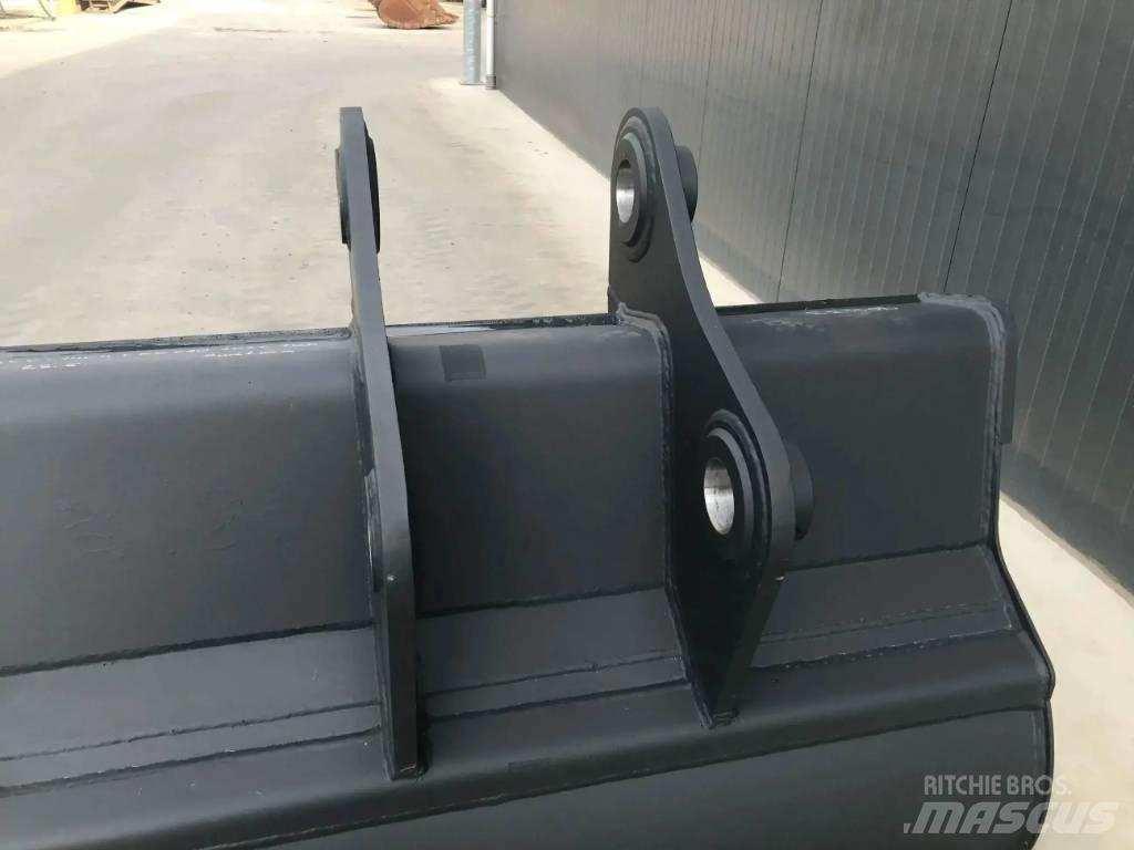 Volvo EC235 Buckets