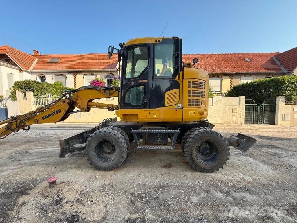 Komatsu PW 118 Wheeled excavators