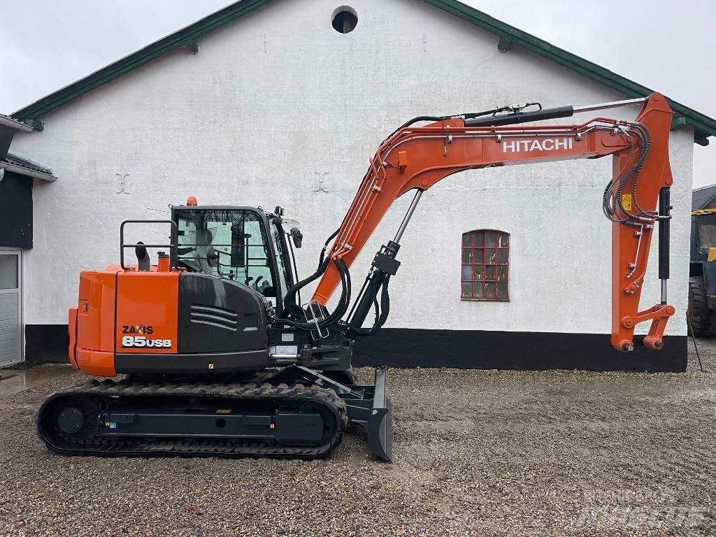 Hitachi ZX 85 Midi excavators  7t - 12t