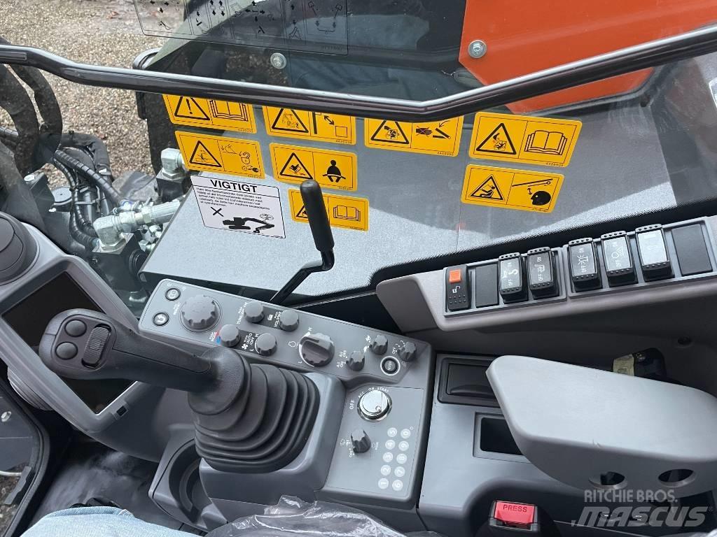 Hitachi ZX 85 Midi excavators  7t - 12t