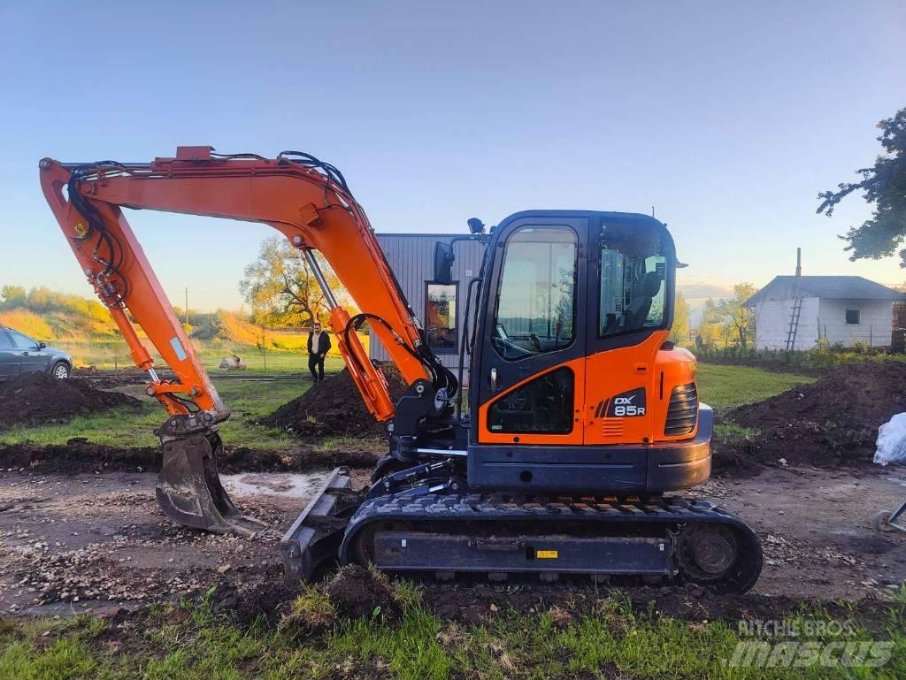 Dosan Dx85r-3 Midi excavators  7t - 12t