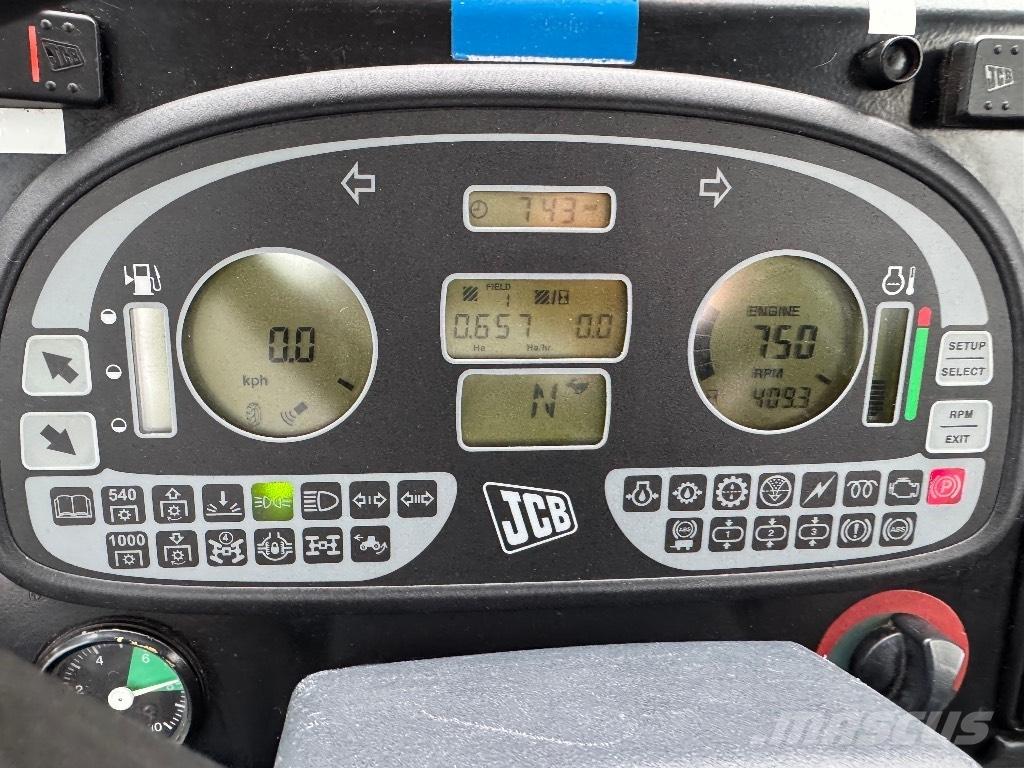 JCB Fastrac 2155 Tractors