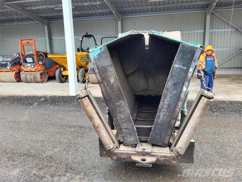 Vögele SUPER 800 Construction - Others