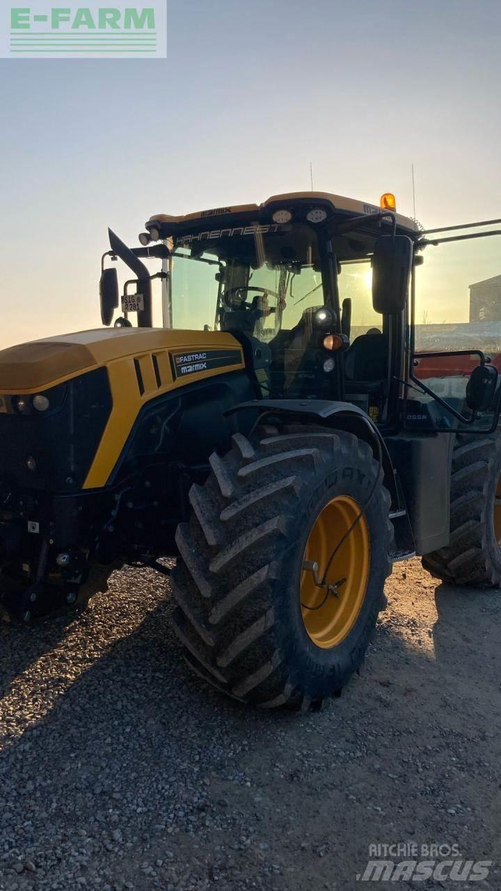 JCB Fastrac 4220 Tractors