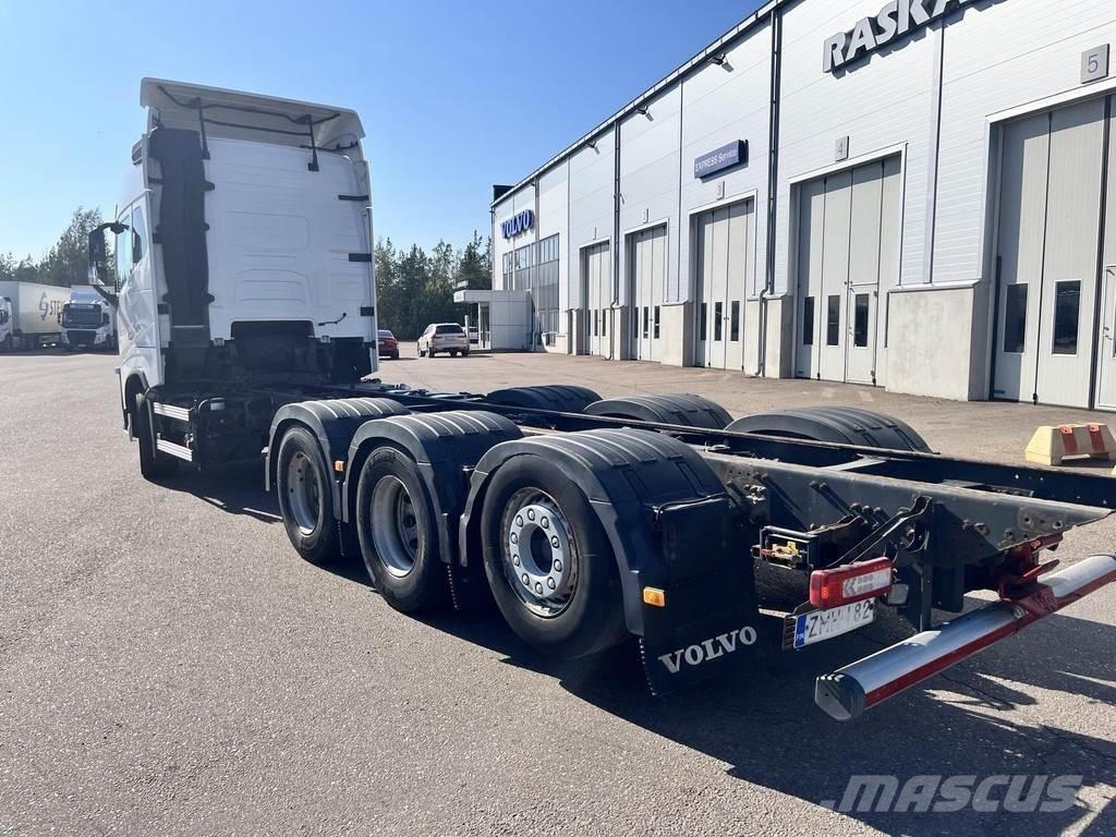 Volvo FH Chassis Cab trucks