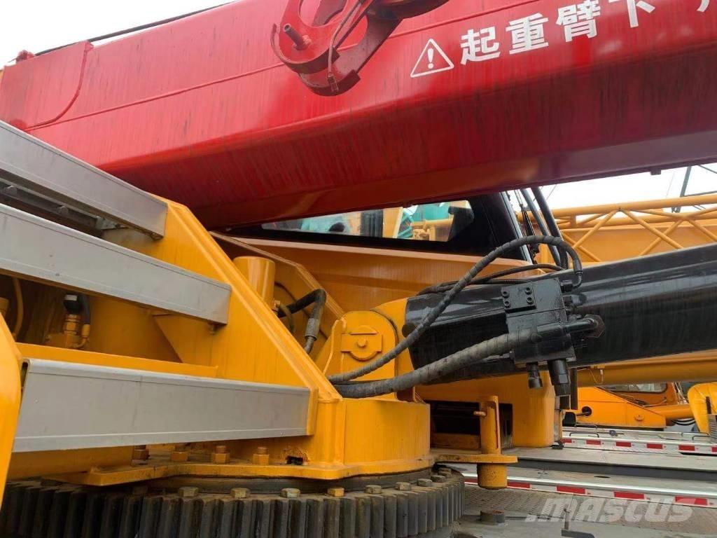 Sany STC250 All terrain cranes